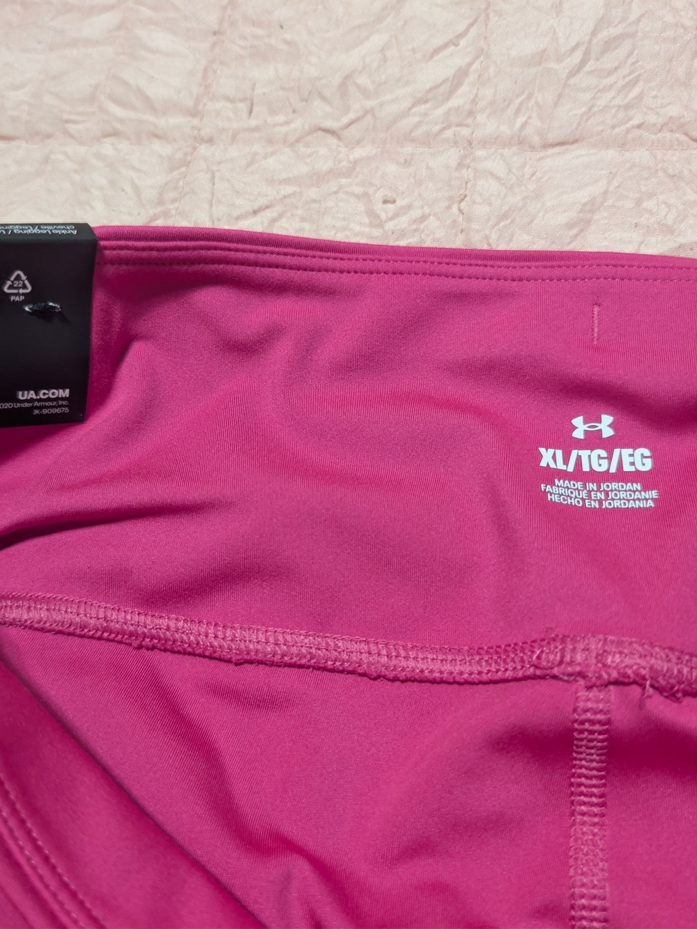 Under Armour Hot Pink Athletic Leggings - XL